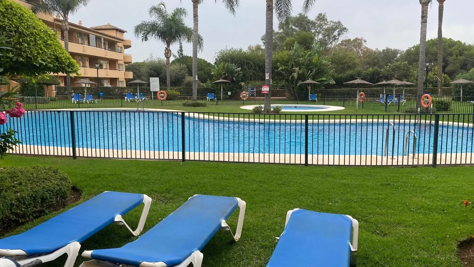 Lovely 2-Bed Apartment In Elviria Nr Marbella Espanha
